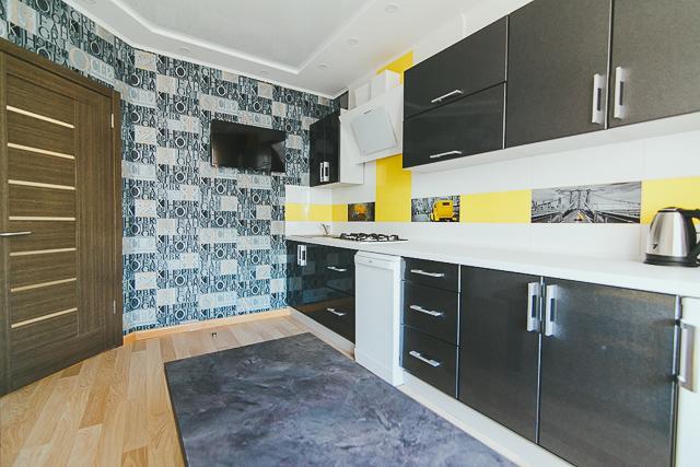 Vip Apartmen Appartement Soemy Buitenkant foto